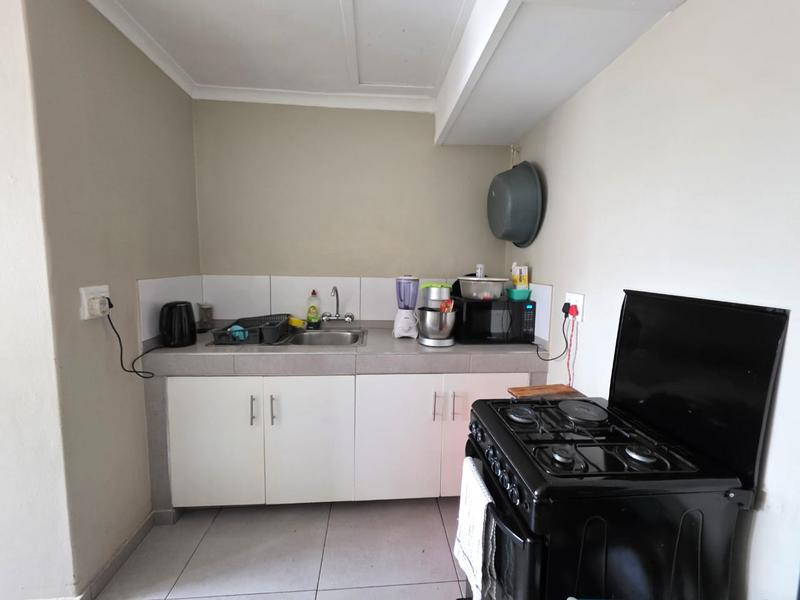 5 Bedroom Property for Sale in Kensington Western Cape